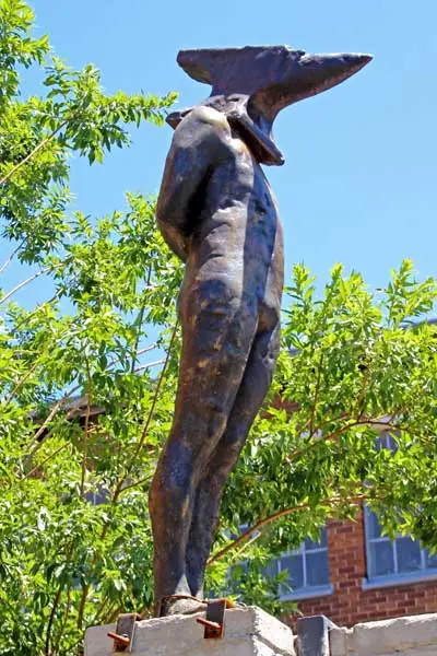 h3183718.jpg