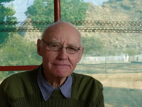 he441109.jpg