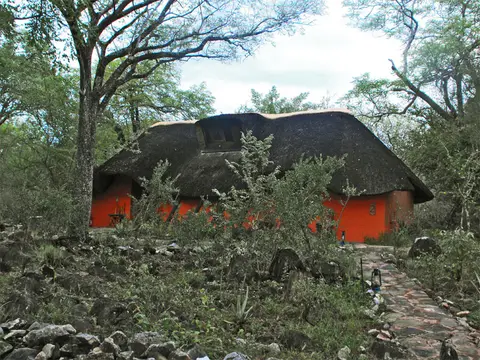 OhangeNamLodge.jpg