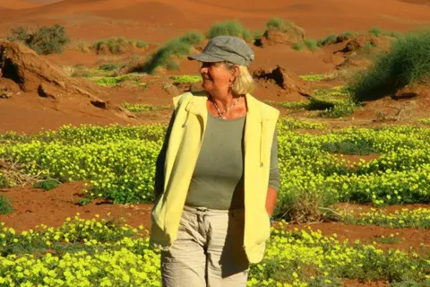Nambotsa2011SossusvleibisWDH010.jpg