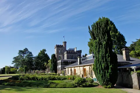 larnach.jpg
