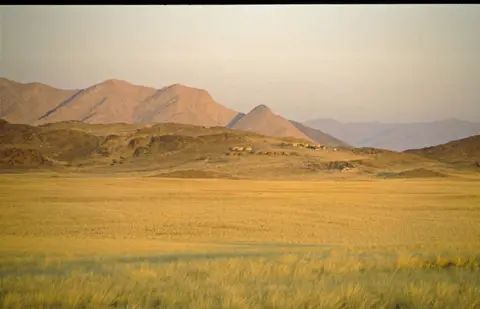 Namibia320.jpg