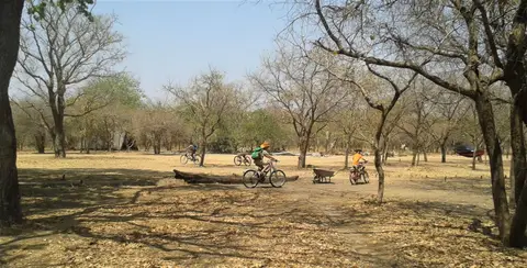 Kuti-Landschaft-Fahrrad1.jpg