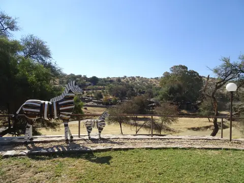 7DaanViljoenRestauran.JPG
