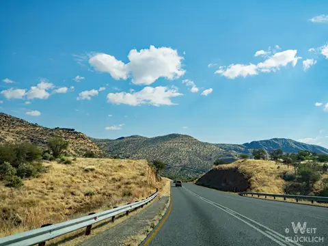 P6193404-Anfahrt-Windhoek.jpg