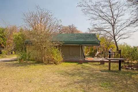 Mahangu-Tent.jpg