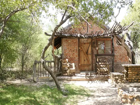 RoysRestcampMR005.JPG