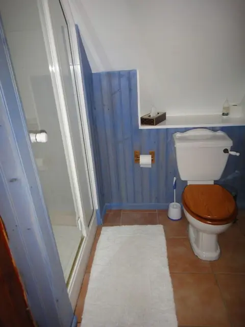 hfb52b01.JPG