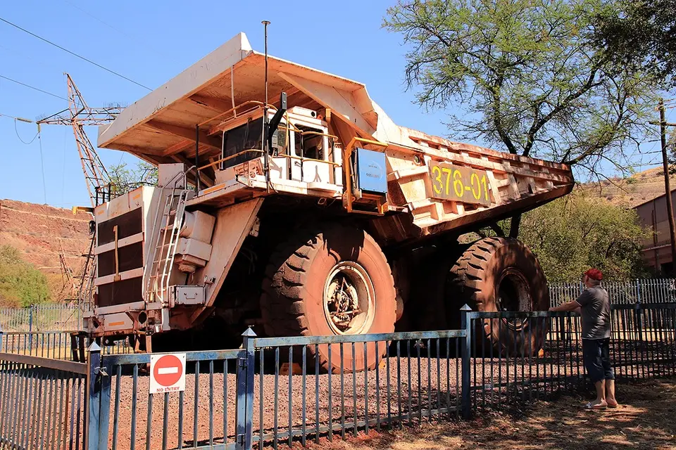 09_12_02_Bagger.JPG