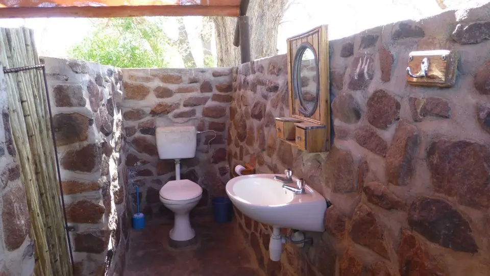 037WhiteLadyLodge.jpg