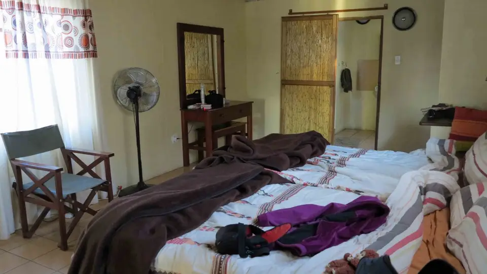 heb74932.jpg