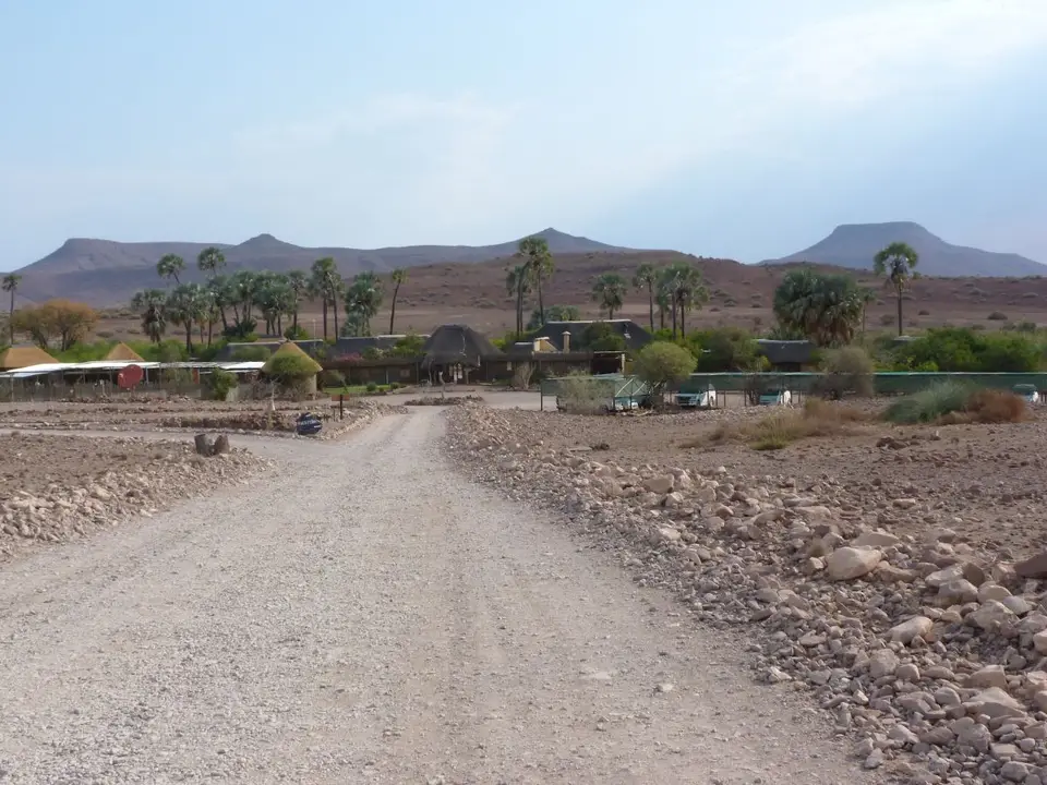 h7053d90.JPG