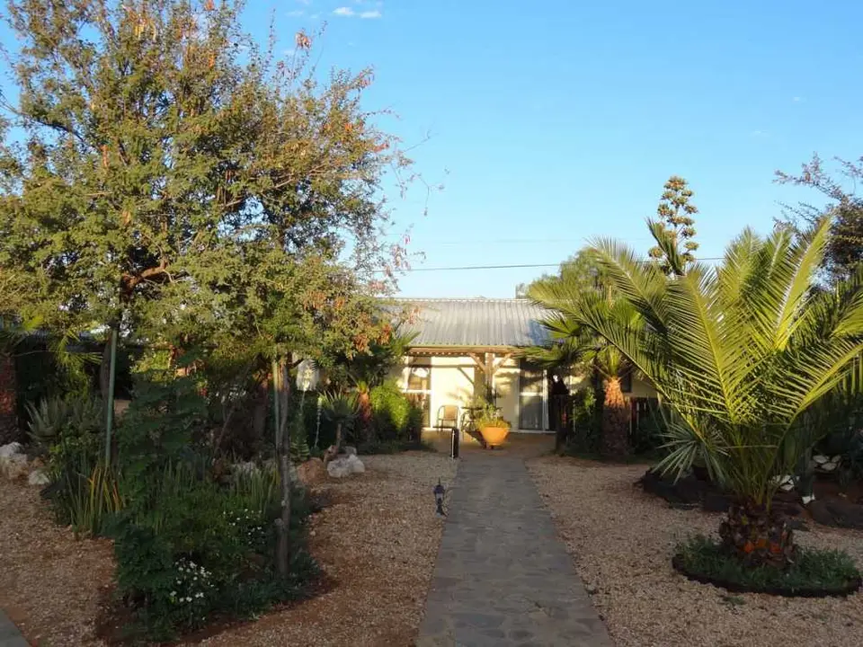 01030-EtangoLodge-Bungalow.jpg