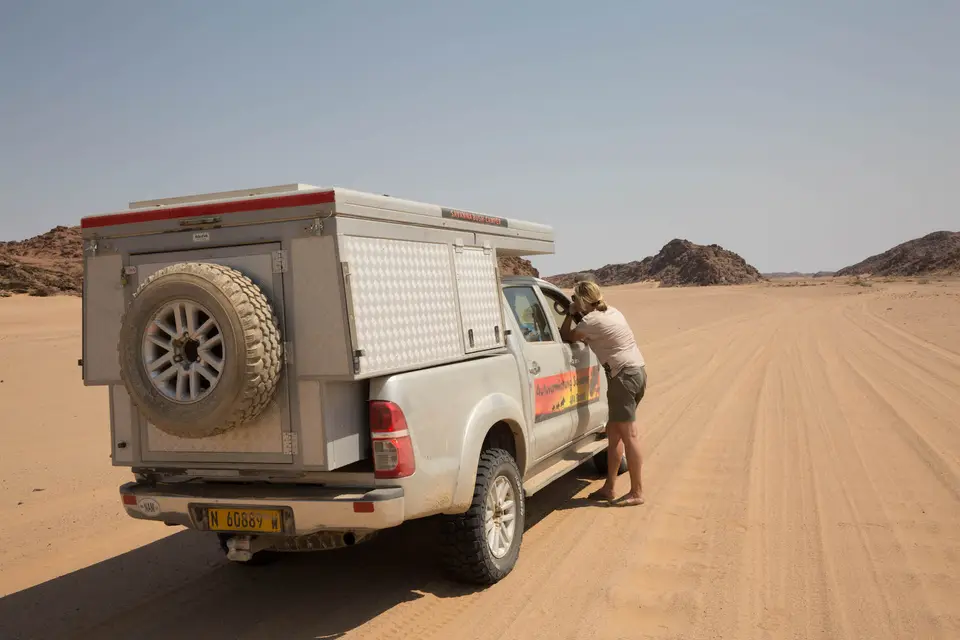 11-namiba-2017-8694.jpg