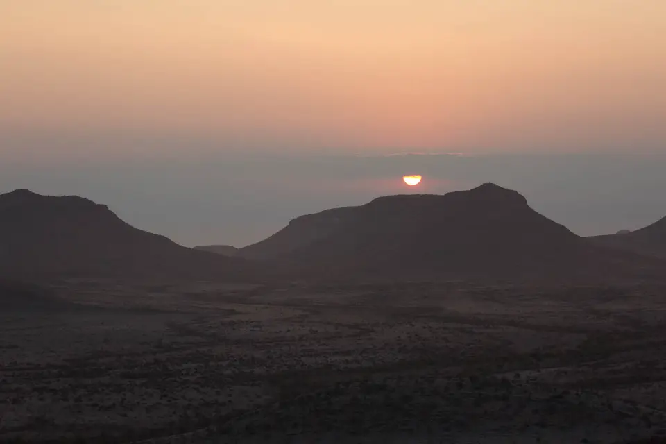 16-namiba-2017-9209.jpg