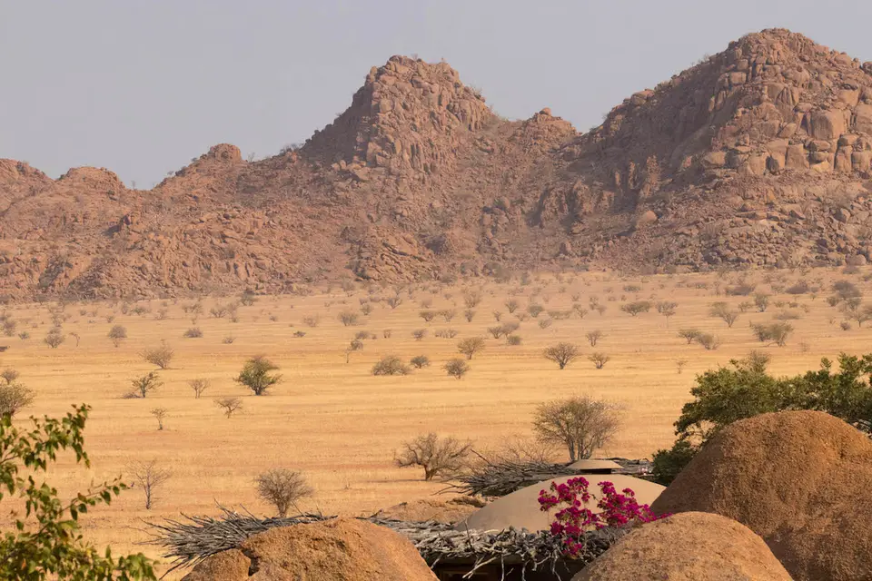2-namiba-2017-5090.jpg