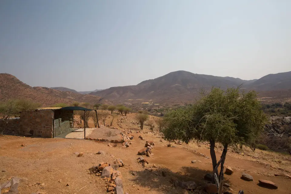 34-namiba-2017-9360.jpg