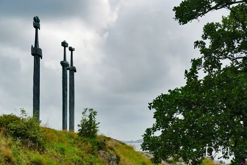 140-2.jpg