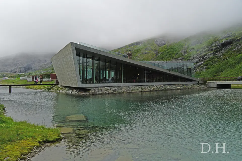 290-2.jpg