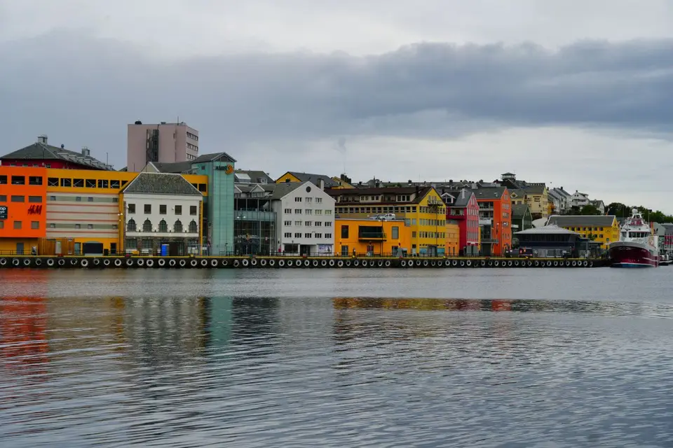 N104.jpg
