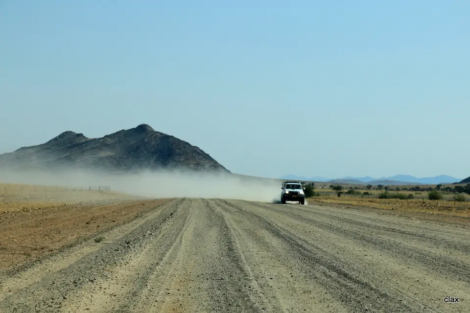 h2003e0d.JPG