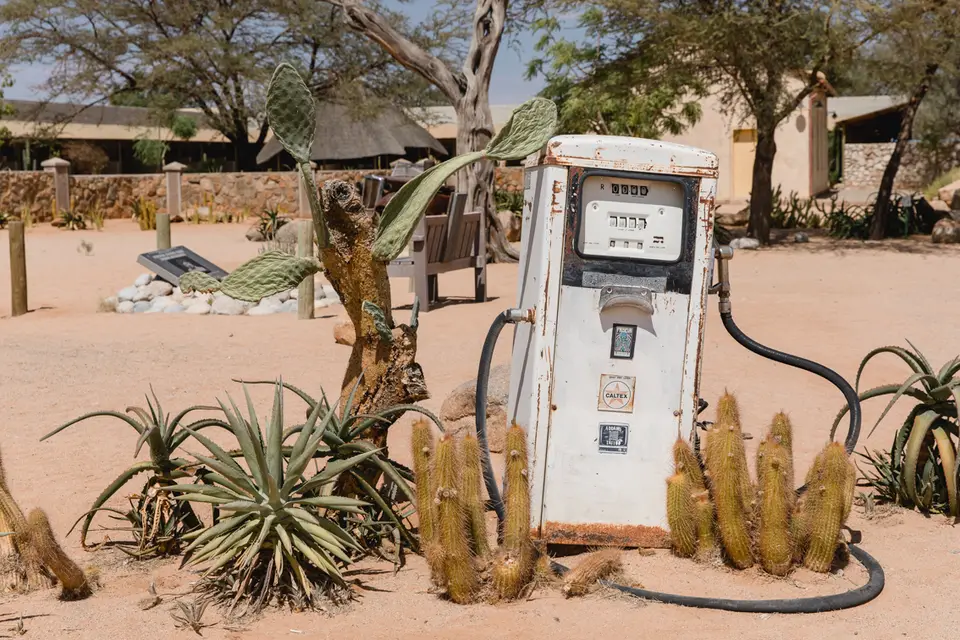 002-Namibia_Reisebericht_2023-2-3-4.jpg
