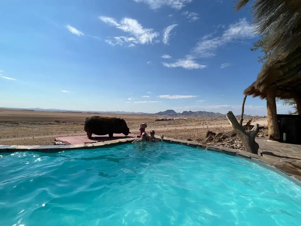 011-Namibia_Reisebericht_2023-2-3-4.jpg
