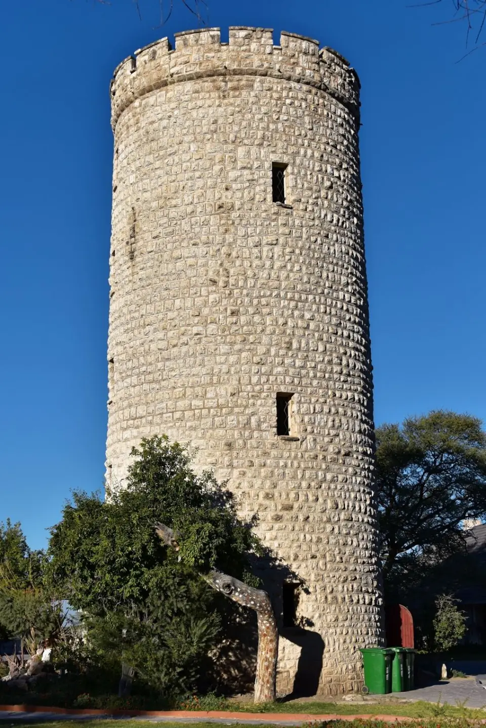 EtoshaWasserturm.jpg