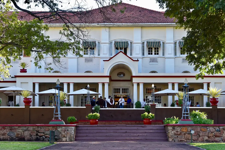 VictoriaFallsHotel_1.jpg