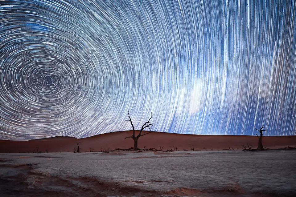 namibia_2018-startrail_vlei.jpg