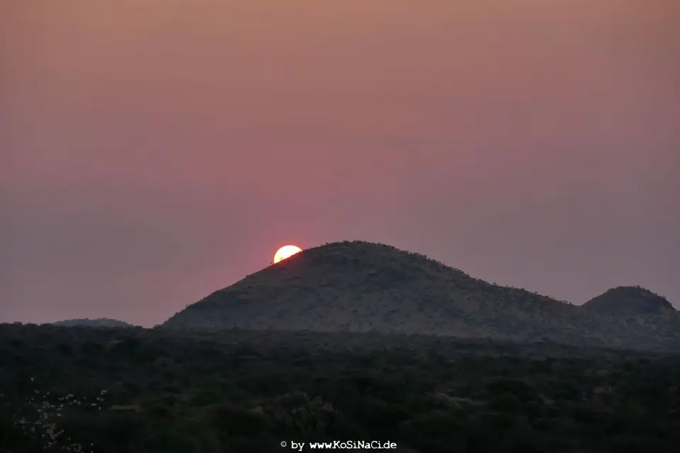Na17_0140.JPG