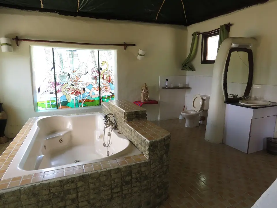 CraterLakeSuiteBadezimmer.jpg