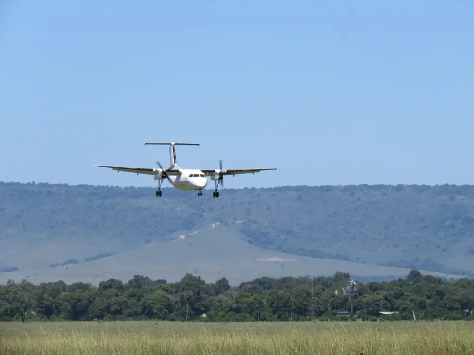 SafarilinkgrosserFliegerlanden.jpg