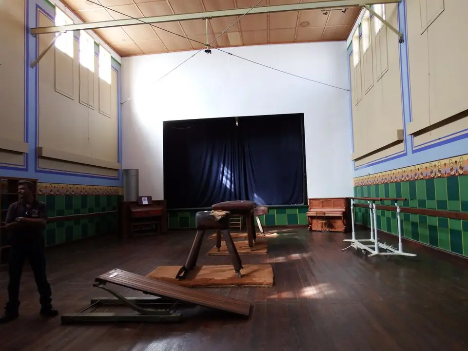 h198c562.JPG