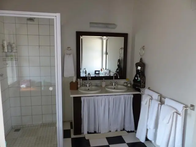 h6838675.JPG