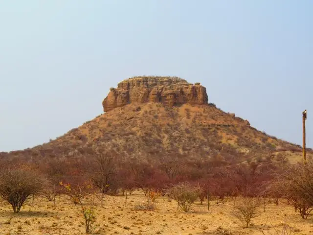 h967552a.jpg