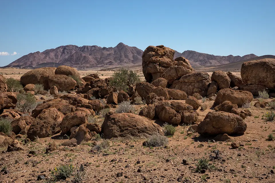 1761RockSculptureTrail03052017.jpg
