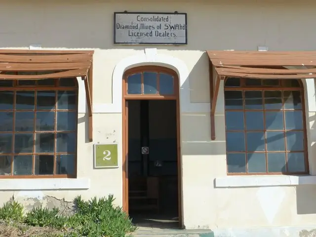 h2166831.JPG