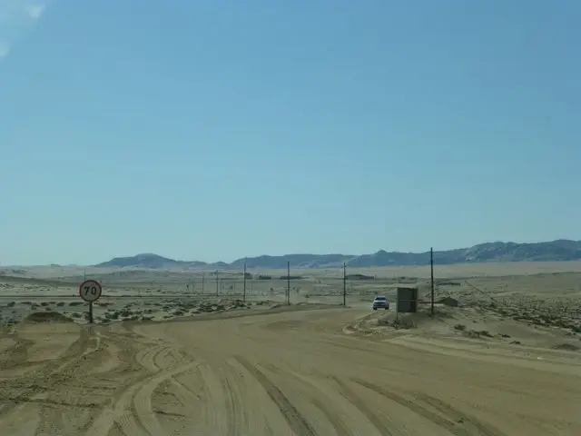 h3de9370.JPG