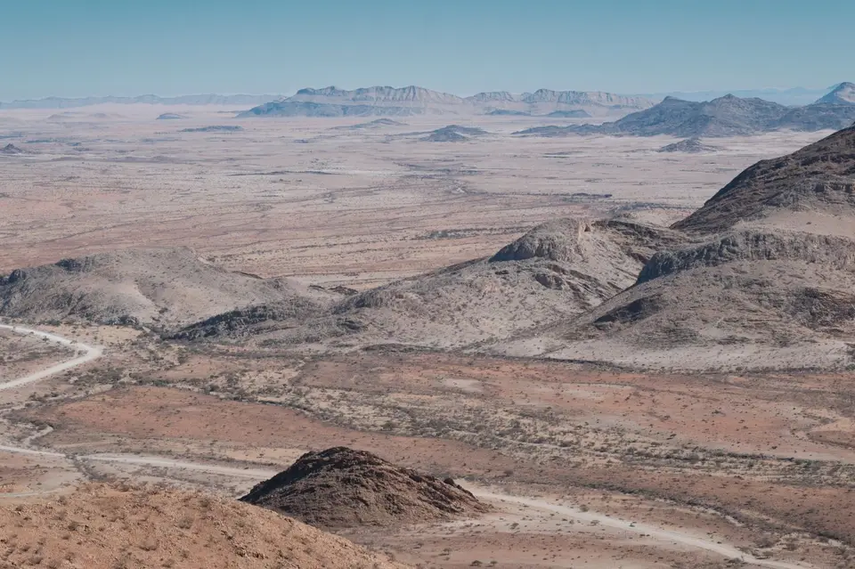 3-DesertCamp2.jpg
