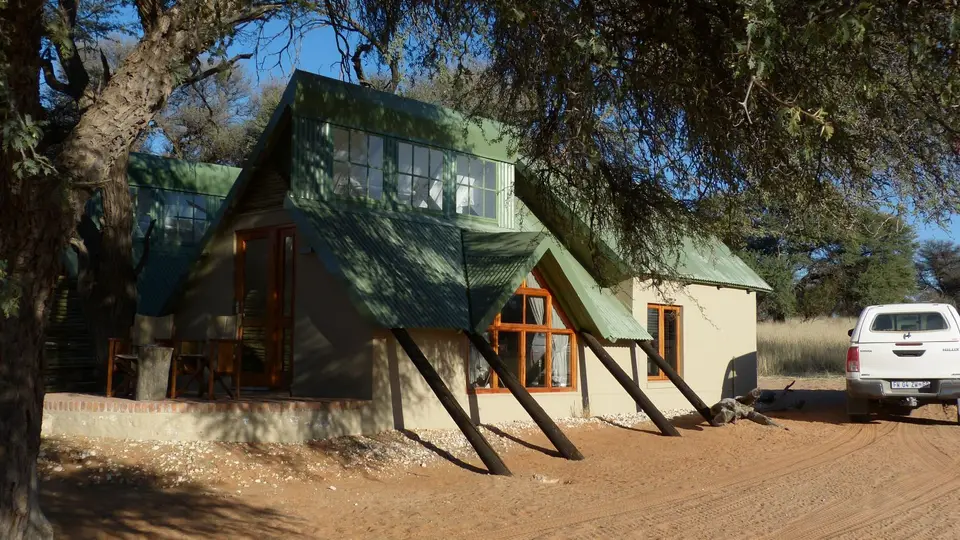 612-Unterkunft-KalahariGameLodge.JPG