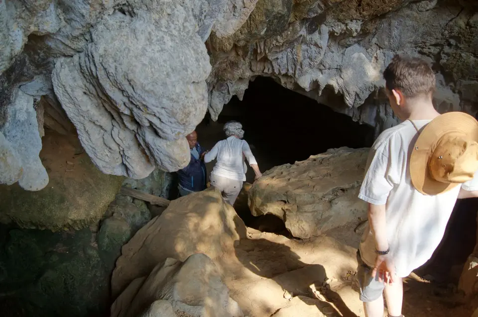 01750345-VangViengPhaThaoHöhle.JPG