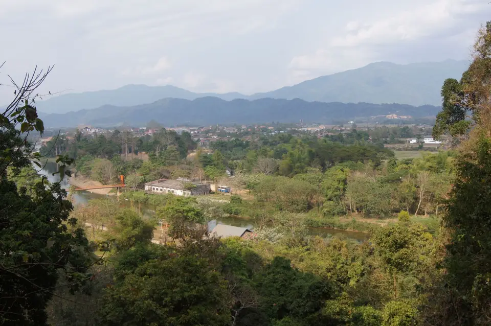 02720515-VangVieng.JPG