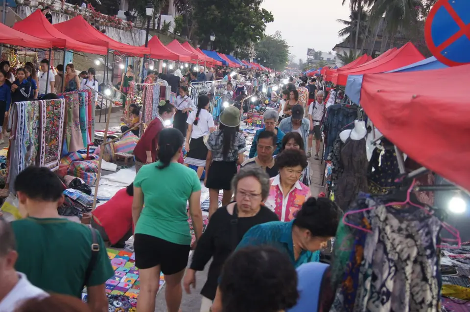03950755-LuangPrabangNachtmarkt.JPG