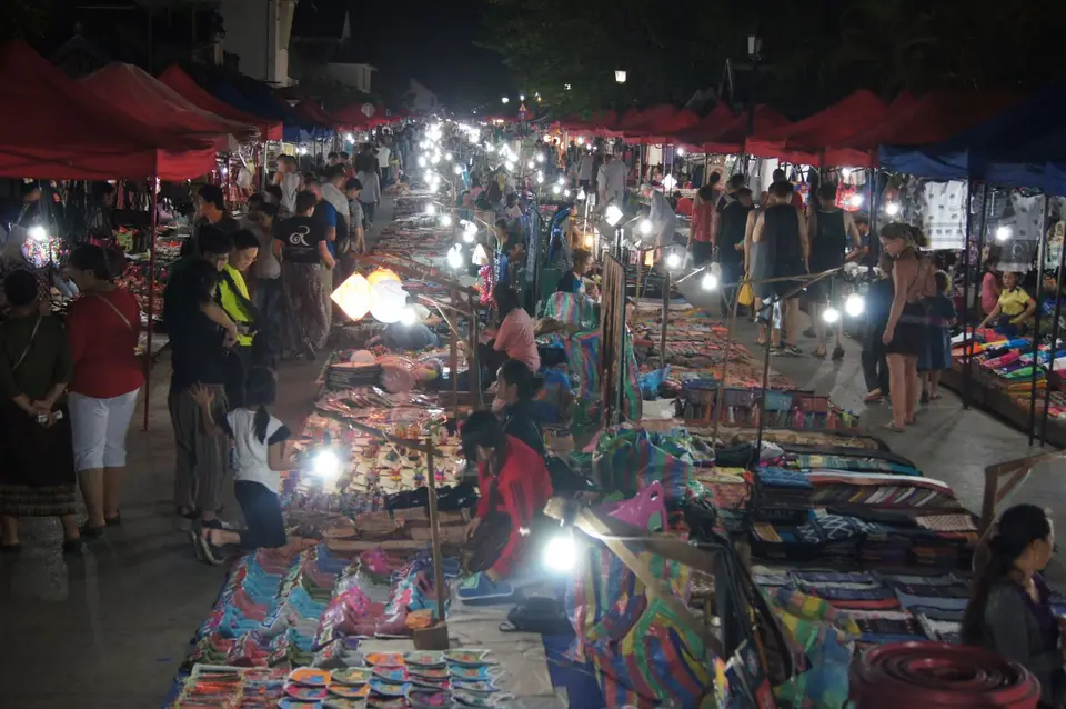 04060771-LuangPrabangNachtmarkt.JPG