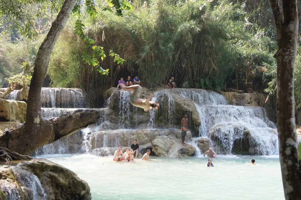 05010930-KuangsiWaterfallPark.JPG