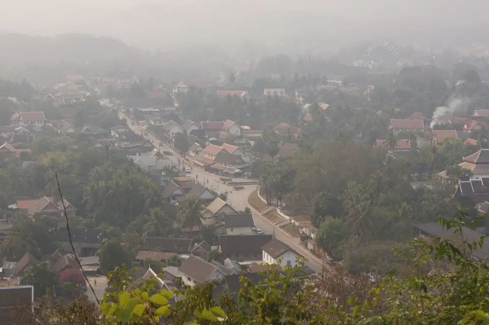 05491037-LuangPrabangPhouSiBerg.JPG