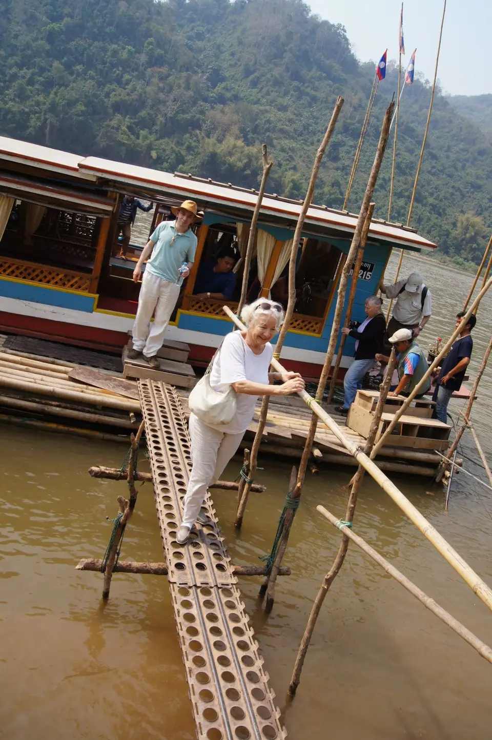 05941164-Mekong-Anlegesteg.JPG