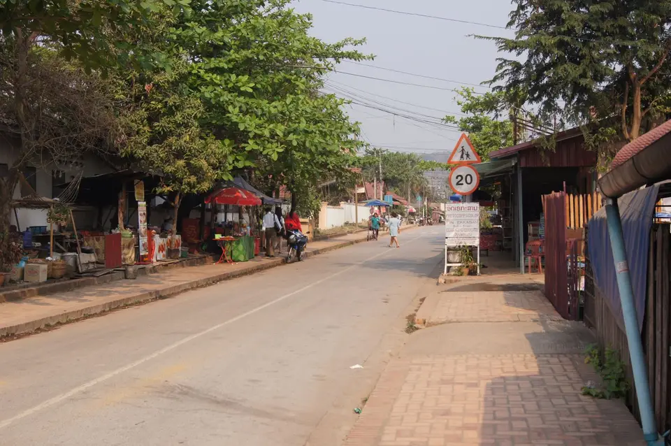 07191381-LuangPrabang.JPG