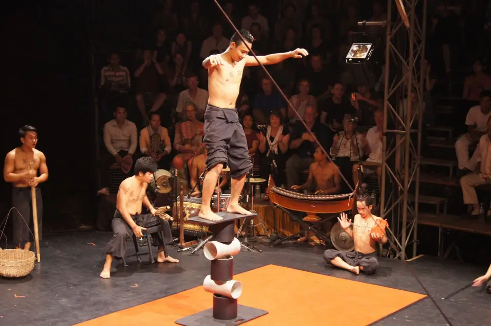 07801484-SiemReapPhare,TheCambodianCircus.JPG